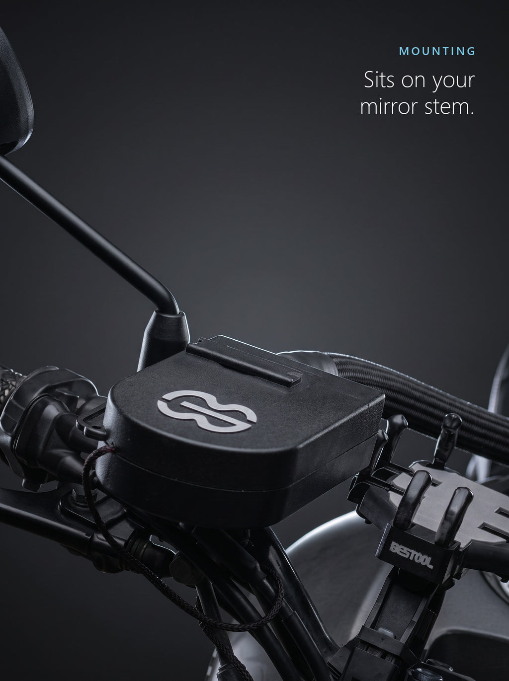 Easi Breezi unit mounted on the motorcycle mirror stem